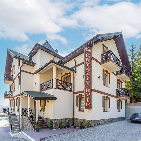Князів Двір Hotell Bukovel Exteriör bild