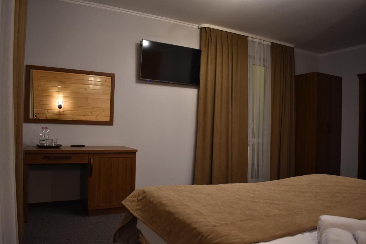 Князів Двір Hotell Bukovel Exteriör bild