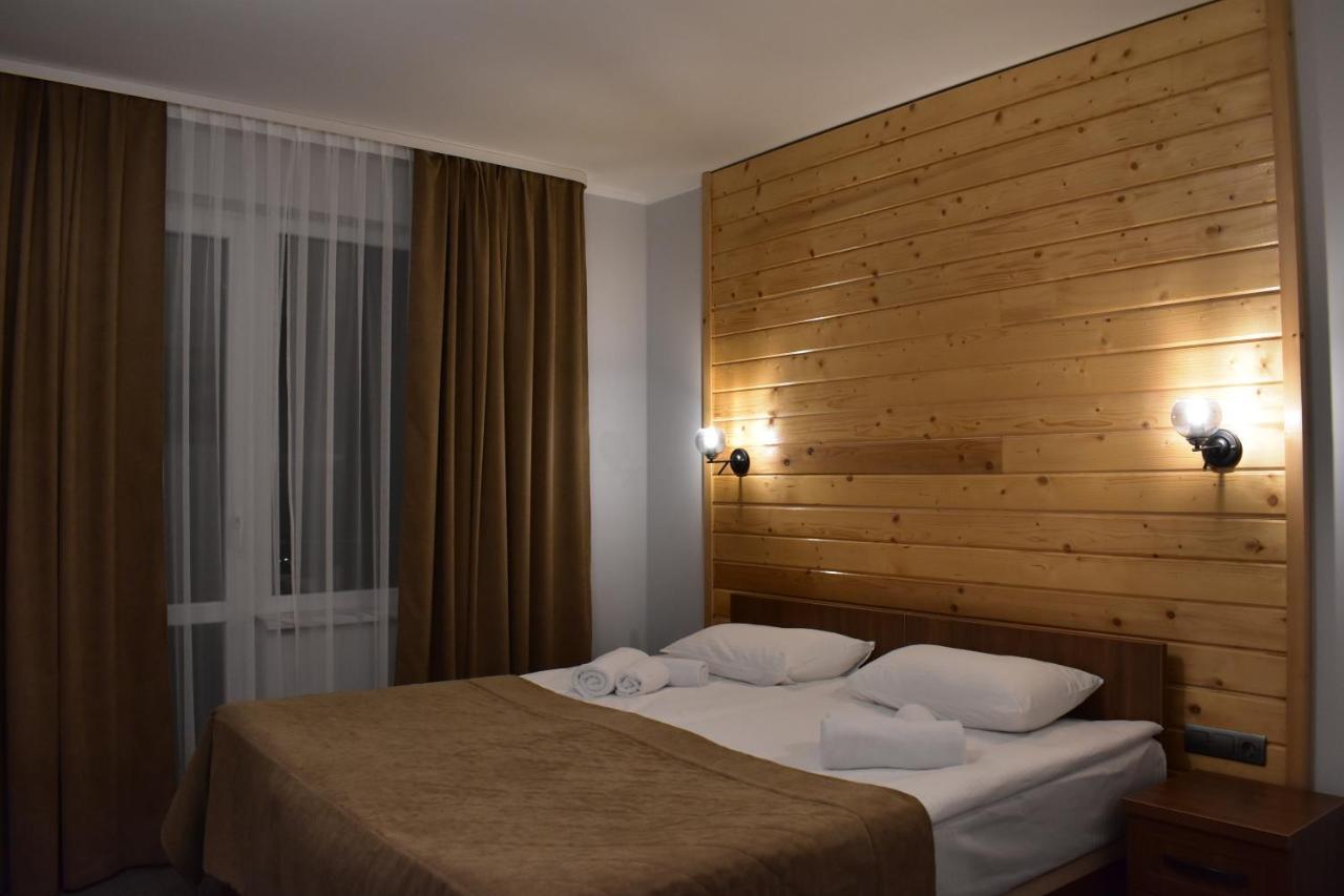 Князів Двір Hotell Bukovel Exteriör bild