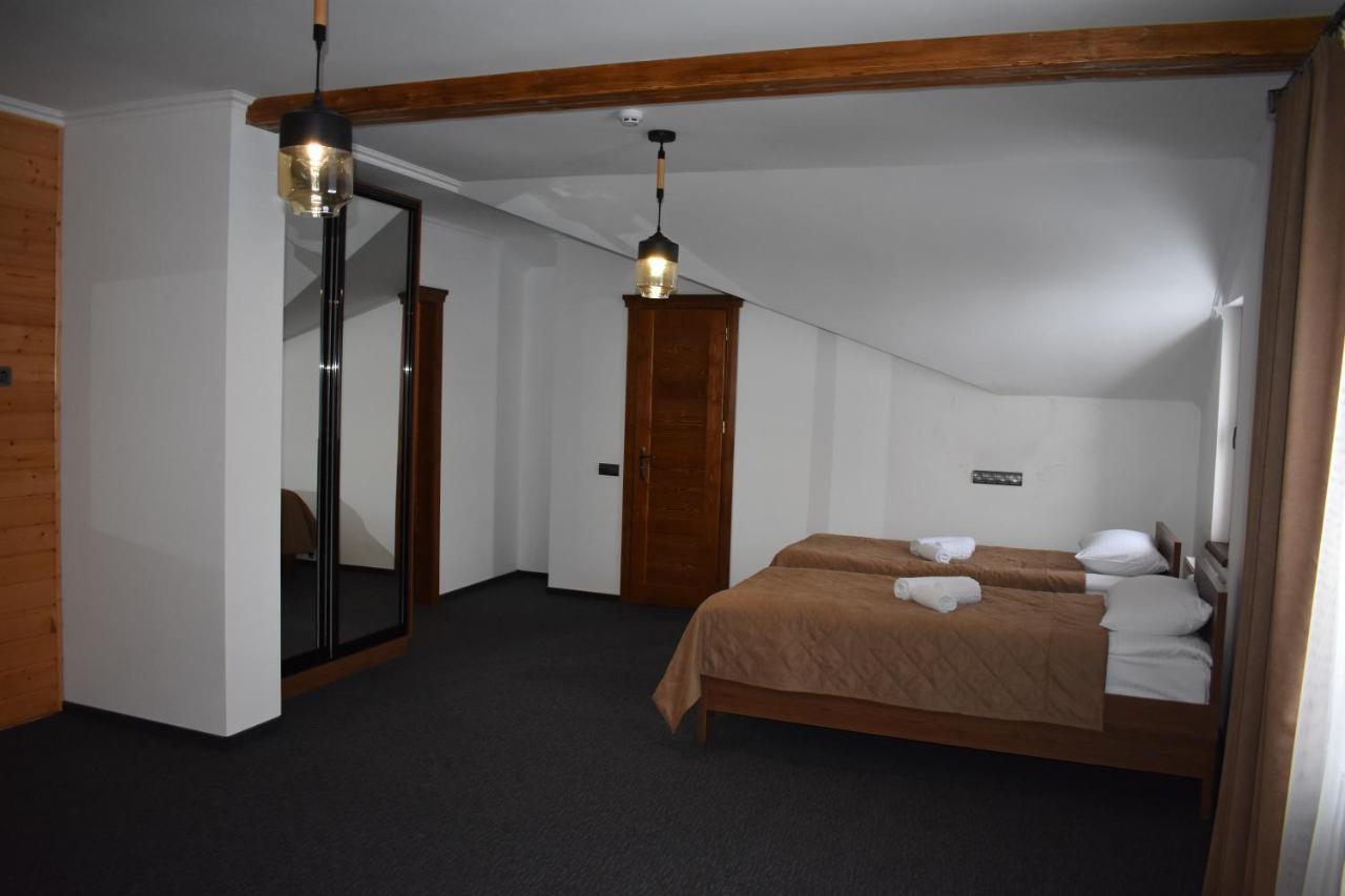 Князів Двір Hotell Bukovel Exteriör bild