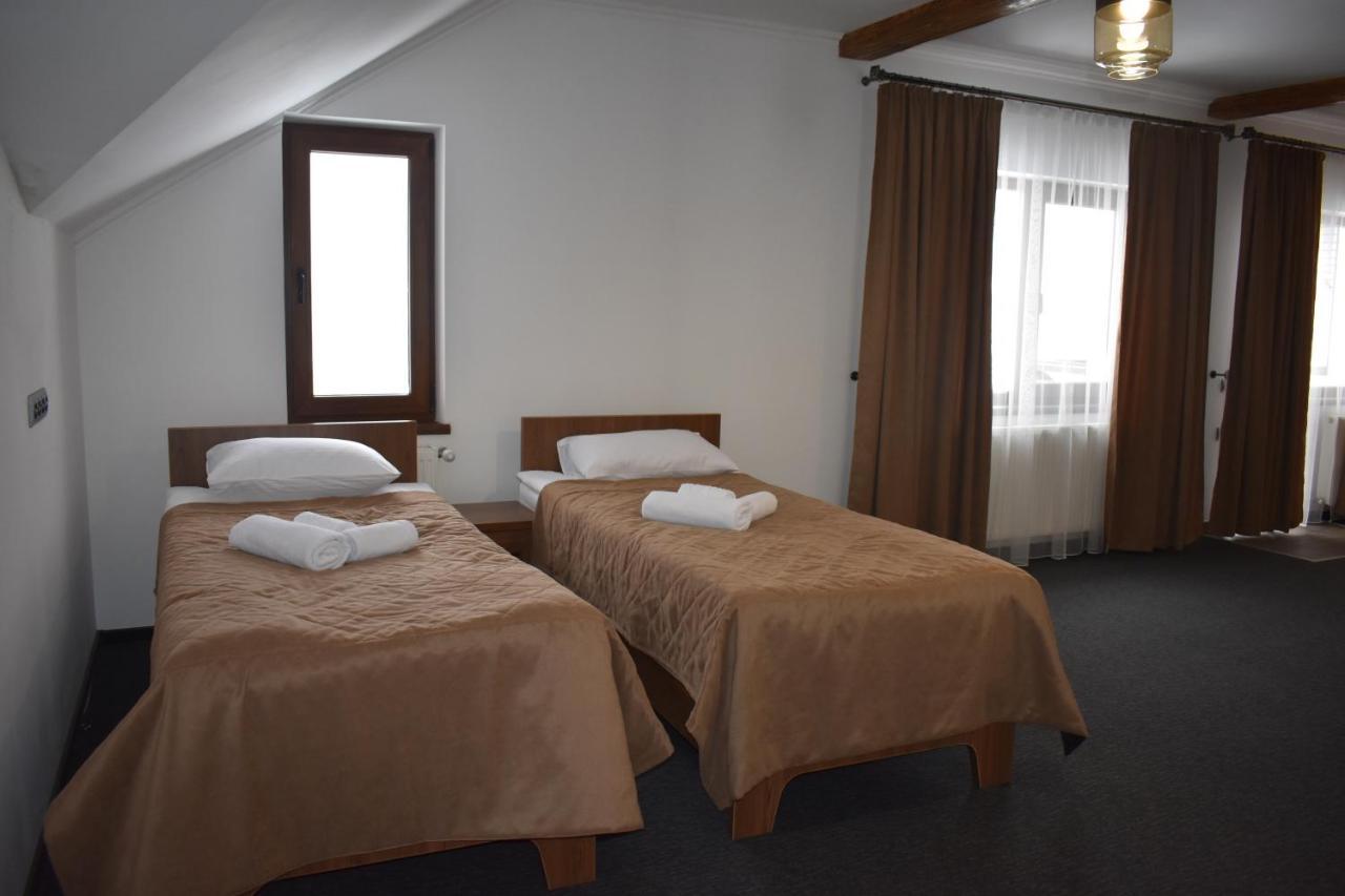 Князів Двір Hotell Bukovel Exteriör bild