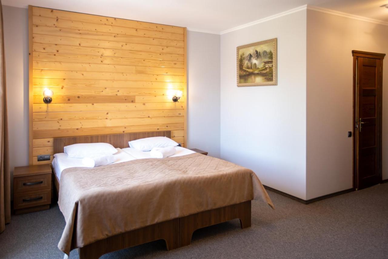 Князів Двір Hotell Bukovel Exteriör bild