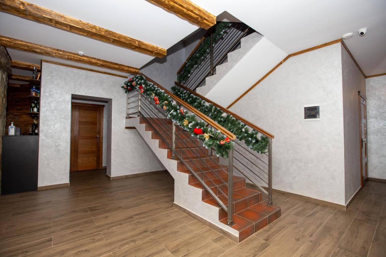 Князів Двір Hotell Bukovel Exteriör bild