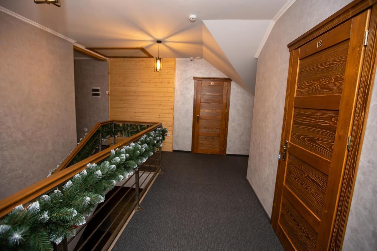 Князів Двір Hotell Bukovel Exteriör bild