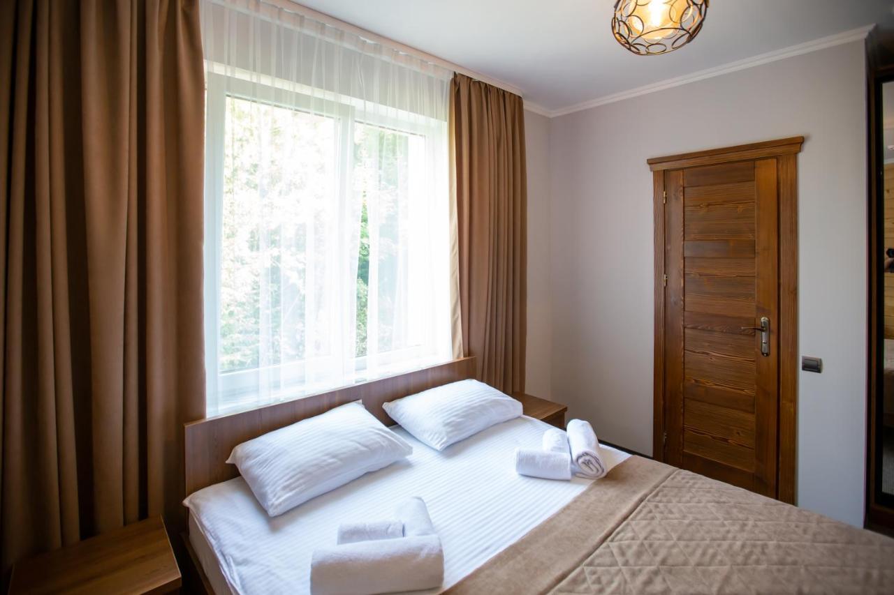 Князів Двір Hotell Bukovel Exteriör bild