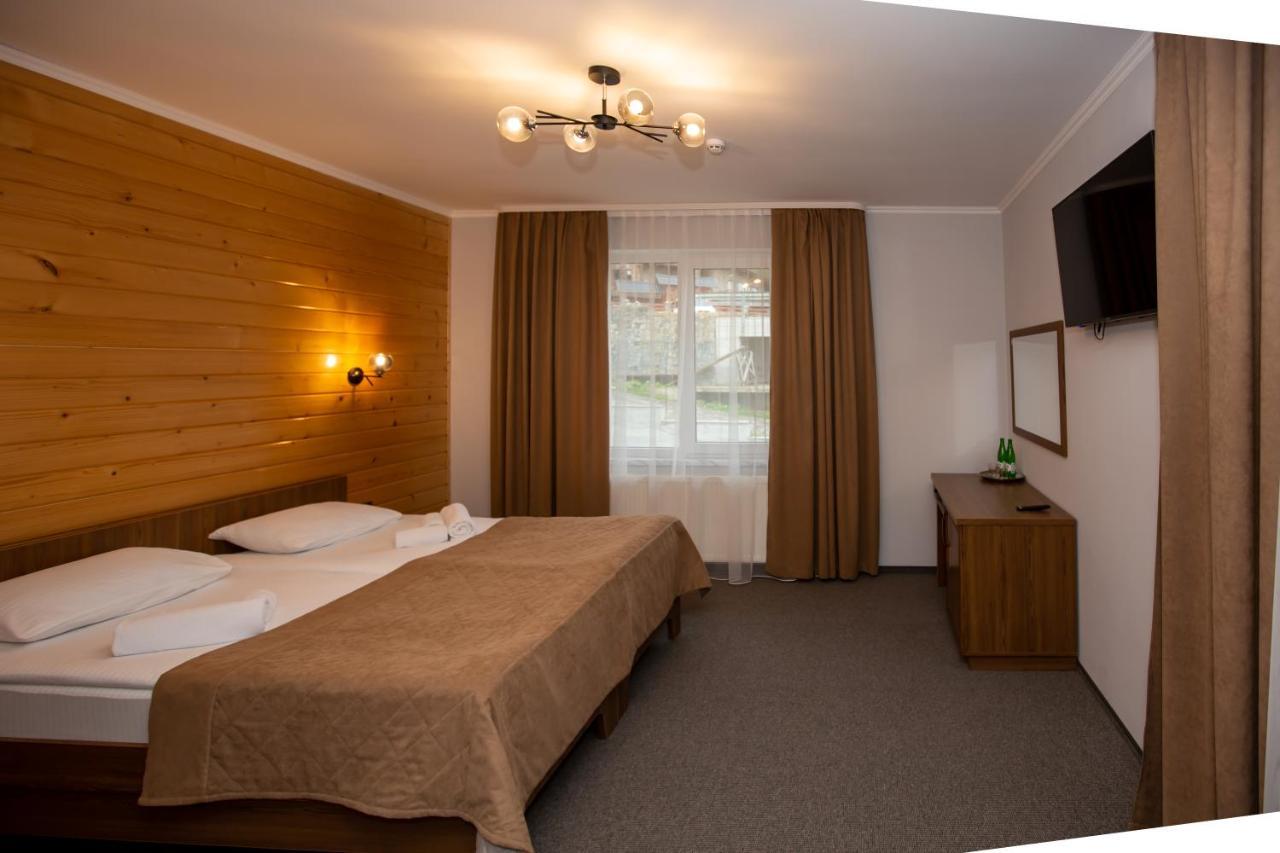 Князів Двір Hotell Bukovel Exteriör bild