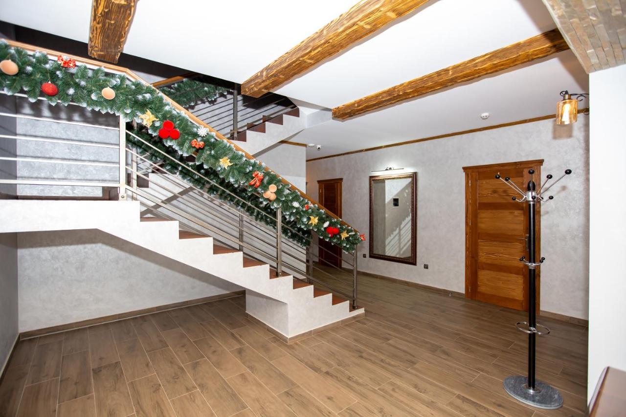 Князів Двір Hotell Bukovel Exteriör bild
