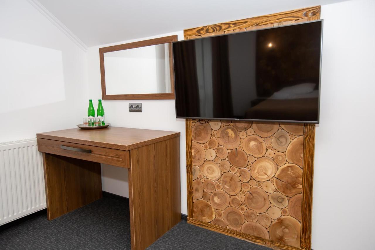 Князів Двір Hotell Bukovel Exteriör bild