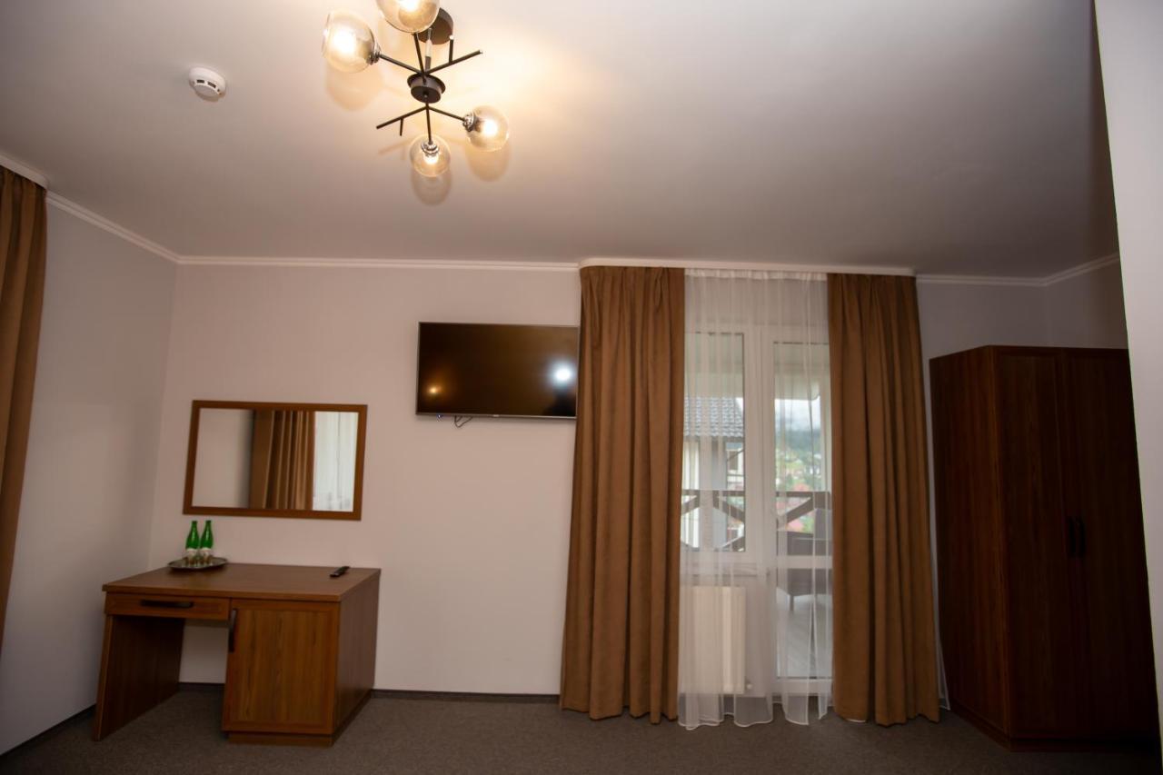 Князів Двір Hotell Bukovel Exteriör bild