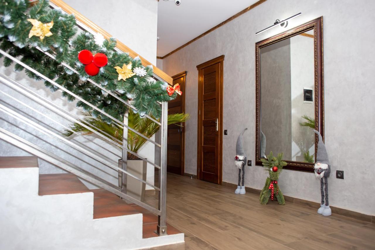 Князів Двір Hotell Bukovel Exteriör bild