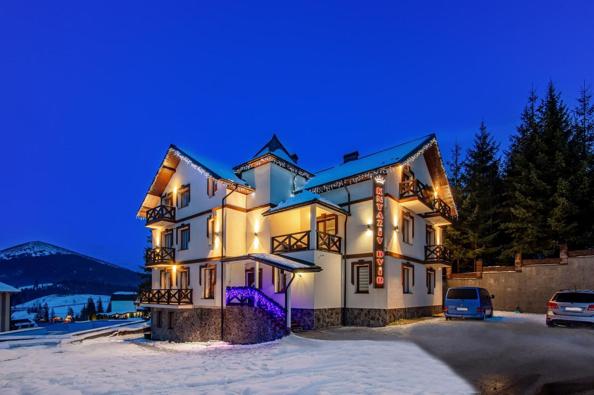 Князів Двір Hotell Bukovel Exteriör bild